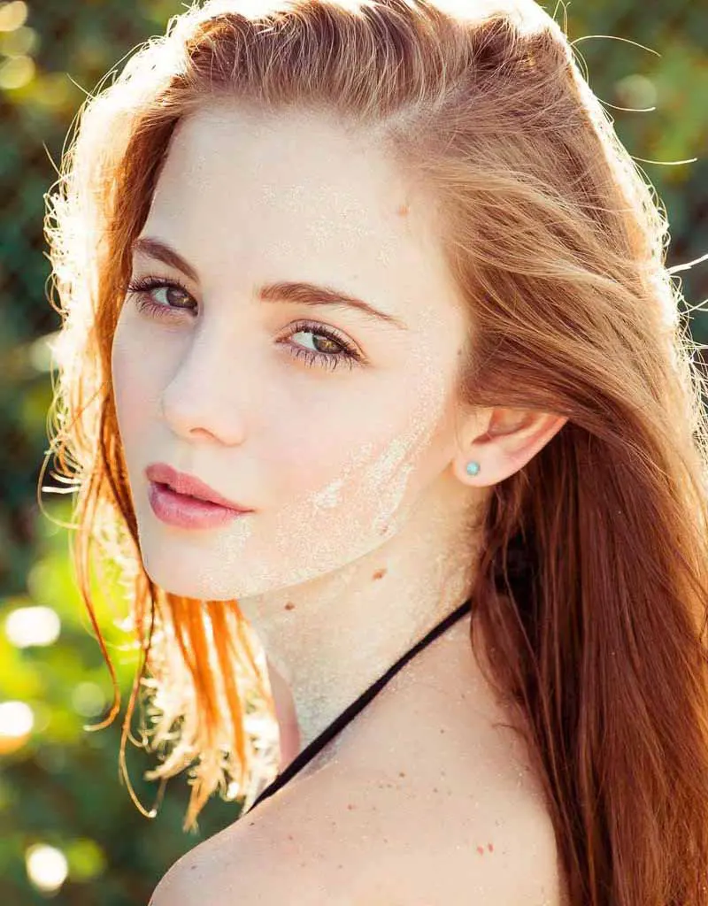 Elena S.